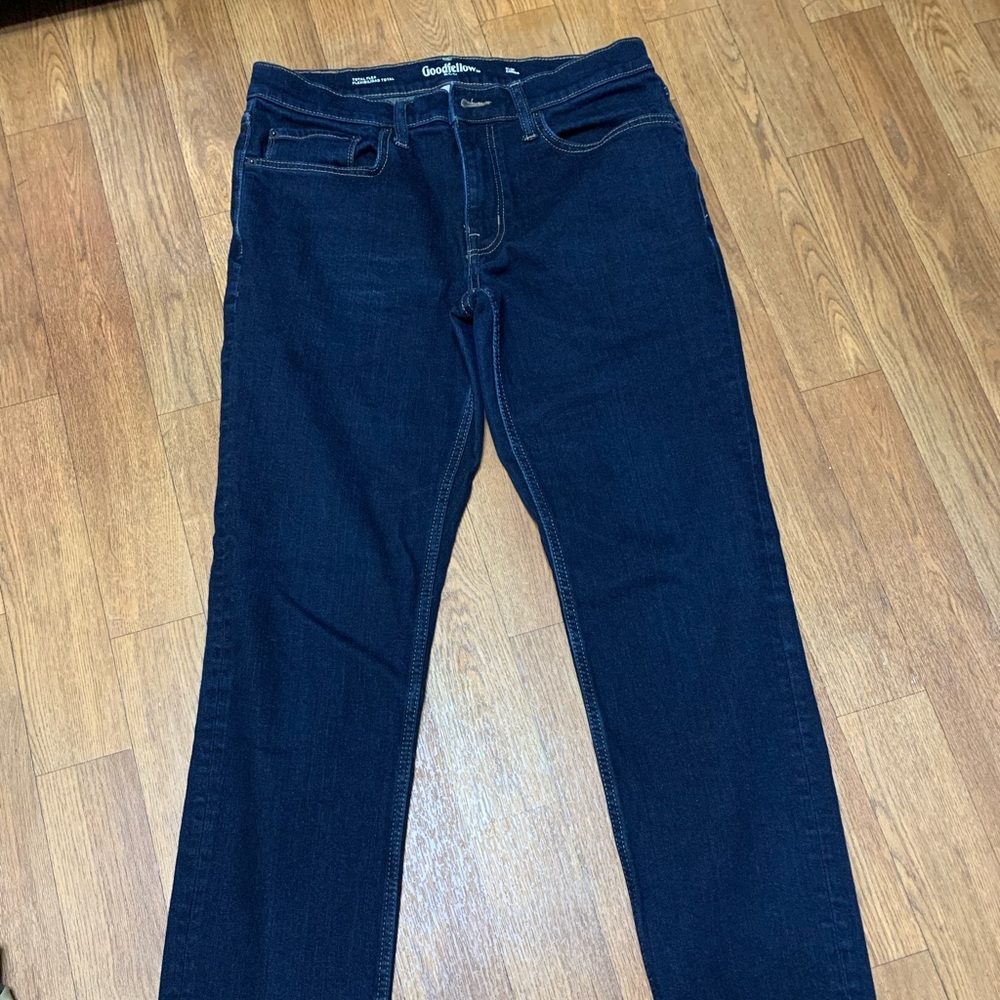 Men’s blue Goodfellow and Co jeans size 32” x32”